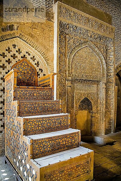 Shabestan und Uljayto Mihrab am West-Iwan  Freitags-Moschee  Masjid-e Jomeh  Isfahan  Isfahan  Iran