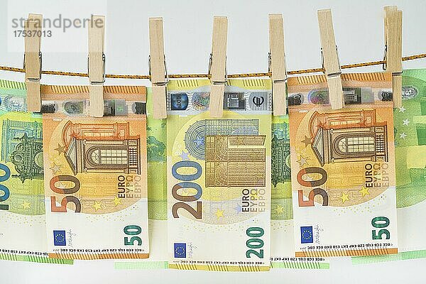 Euroscheine  Wäscheleine  Symbolfoto Geldwäsche  Studioaufnahme