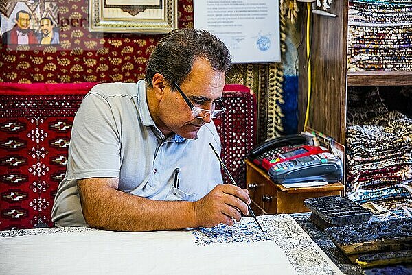 Stoffdruckerei und Stoffmalerei  Der Große Basar  Isfahan  Isfahan  Iran