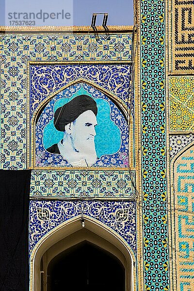 Bild von Ayatollah Khomeini  West-Iwan  Freitags-Moschee  Masjid-e Jomeh  Isfahan  Isfahan  Iran