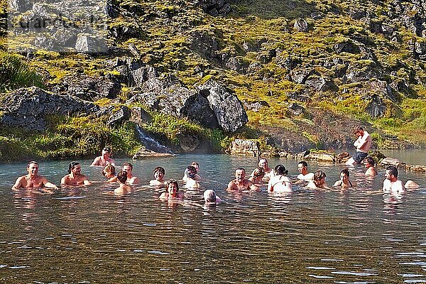 Natürliches heißes Schwimmbad in Landmannalaugar  Island  Europa