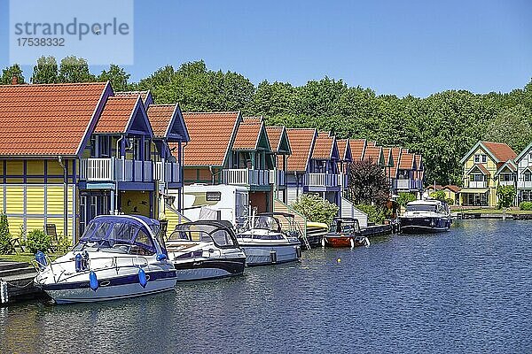 Ferienpark Rheinsberger Hafendorf  Rheinsberg  Landkreis Ostprignitz-Ruppin  Brandenburg  Deutschland  Europa