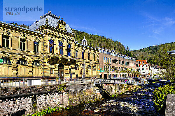 Germany  Baden-Wurttemberg  Bad Wildbad  Enz river canal in front of Konig-Karls-Bad bathhouse