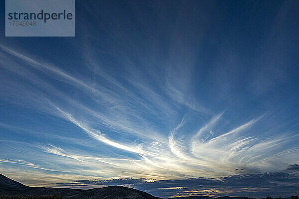 USA  Idaho  Bellevue  Cirruswolken schleichend bei Sonnenuntergang