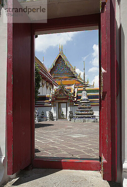Thailand  Bangkok  Eingang zum Großen Palast Phra Borom Maha Ratcha Wang