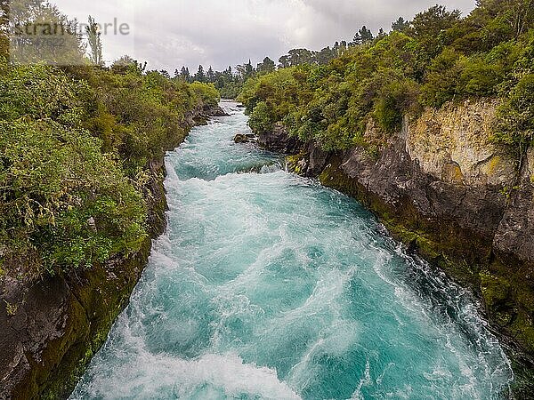 Huka Falls Wasserfall  Waikato River  Taupo District  Nordinsel  Neuseeland  Ozeanien