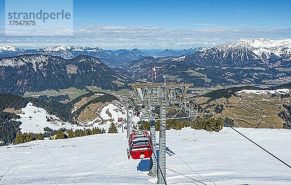 Gondelbahn Hohe Salve im Skigebiet Skiwelt Wilder Kaiser  Tirol  Österreich  Europa