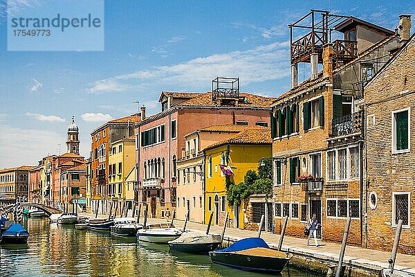 Dachterassen auf den Häusern  Viertel Dorsoduro  Venedig  Lagunenstadt  Venetien  Italien  Venedig  Venetien  Italien  Europa