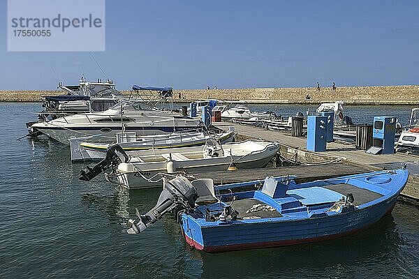 Fischerboote  Fischereihafen  Chania  Kreta  Griechenland  Europa