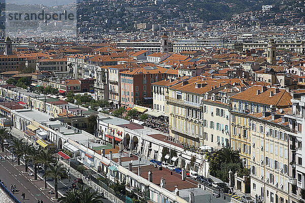 Frankreich  Provence  Nizza  Luftaufnahme der Promenade des Anglais und der städtischen Architektur