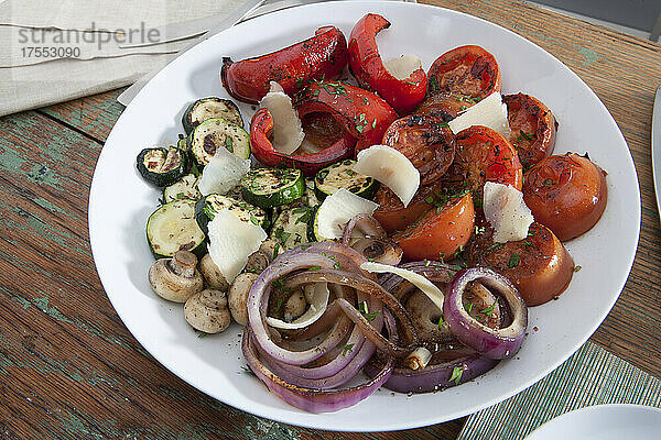 Gegrilltes Gemüse mit italienischen Gewürzen