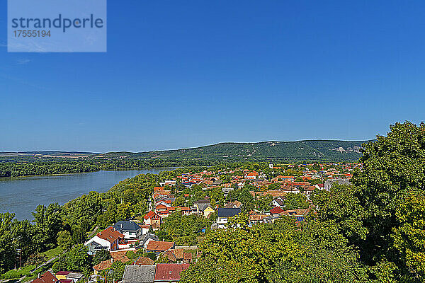 Burg Esztergom  Ortsansicht  Panorama  Fluß  Donau