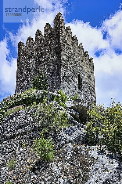 Burg und Turm  Sortelha  Serra da Estrela  Beira Alta  Portugal  Europa