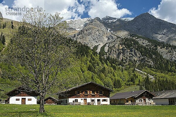 Almdorf Eng im Karwendel-Gebirge  Hinterriss  Tirol  Österreich  Europa