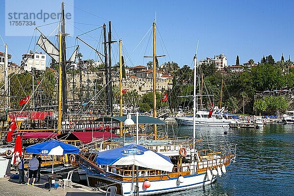 Hafen  Antalya  Perle der Türkischen Riviera  Antalya  Türkei  Asien