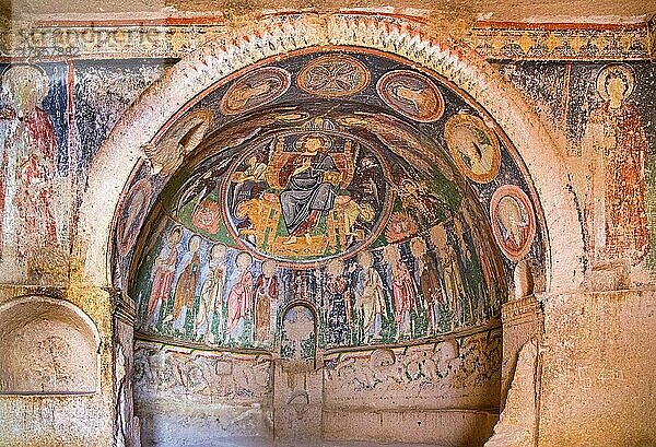 Fresken in der Hakli Kirche  Felsgalerien der Roten Schlucht  fantastische Tuffsteinformationen  Kappadokien  Türkei  Kappadokien  Türkei  Asien