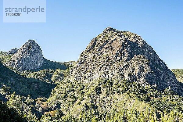 Felstürme Roque de Ojila und Roque Carmona  La Gomera  Spanien  Europa