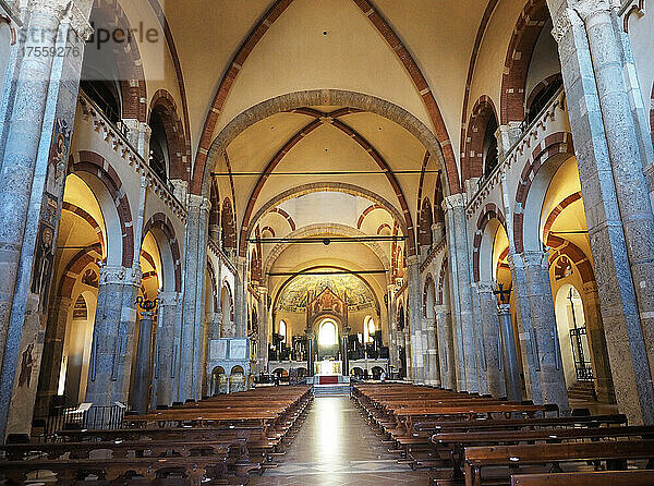 Europa  Italien  Lombardei  Mailand. Basilika Sant'Ambrogio  innen