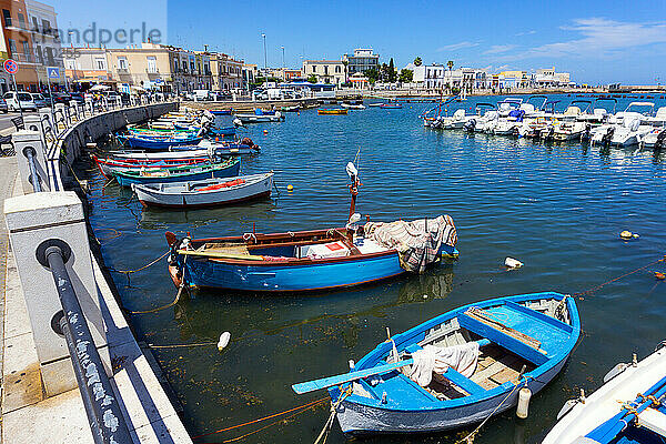 Italien  Apulien  Bari  Santo Spirito  Hafen