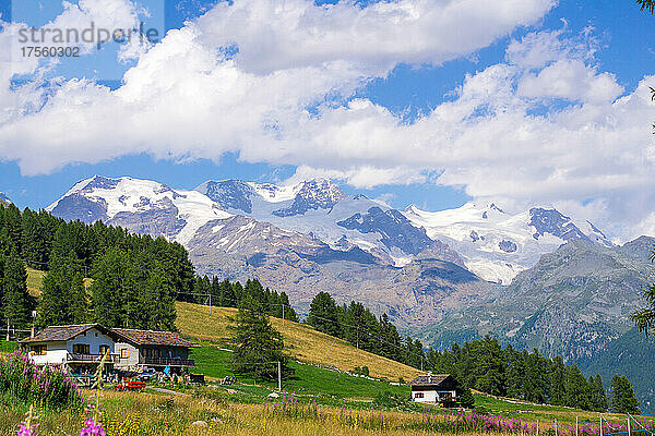 Italien  Aosta-Tal  Ayas  Berglandschaft