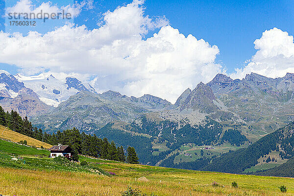 Italien  Aosta-Tal  Ayas  Berglandschaft