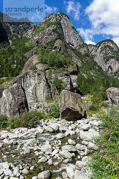 Italien  Lombardei  Valtellina  Val Masino