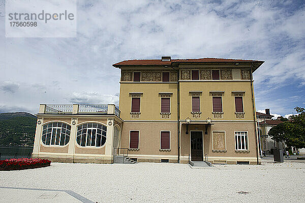 Italien  Lombardei  Lago Maggiore - Luino. Palast Verbania