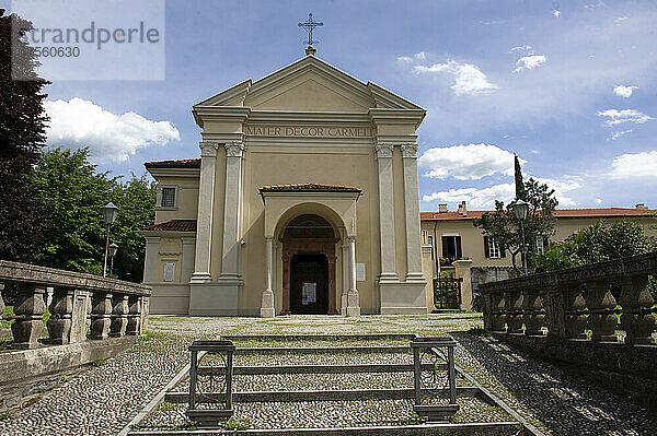 Italien  Lombardei  Lago Maggiore - Luino. Heiligtum der Madonna del Carmine  15. Jahrhundert.