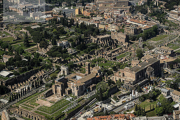 Italien  Latium  Rom Luftaufnahme  Forum Romanum