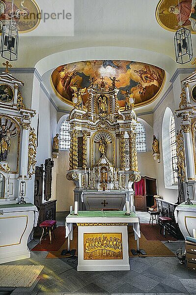 Hauptaltar  Kirche St. Ulrich  Rechtis  Allgäu  Bayern  Deutschland  Europa