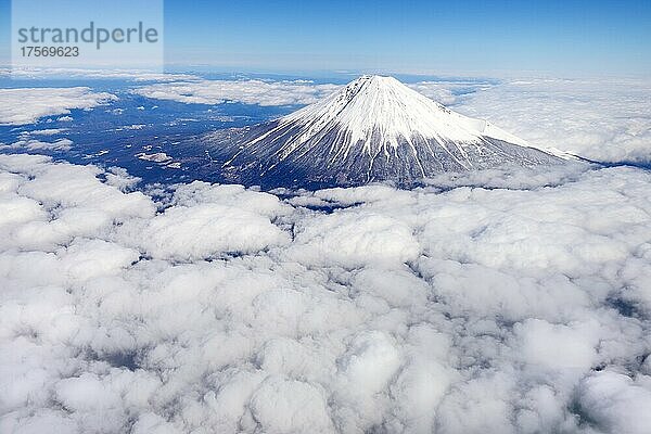 Berg Fuji und Wolkenmeer vom Himmel über der Präfektur Shizuoka