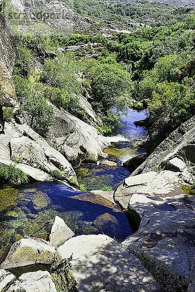 Fluss Laboreiro  Castro Laboreiro  Nationalpark Peneda Geres  Minho  Portugal  Europa