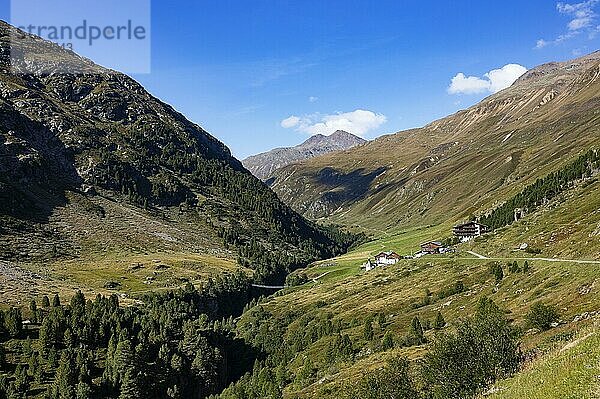 Drohnenaufnahme  Blick zu den Rofenhöfe im Rofental  Vent  Venter Tal  Gemeinde Sölden  Ötztaler Alpen  Tirol  Österreich  Europa