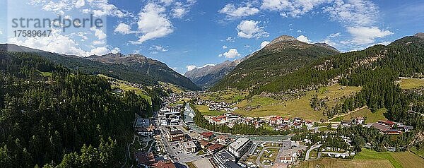 Drohnenaufnahme  Sölden  Ötztal  Ötztaler Alpen  Tirol  Österreich  Europa