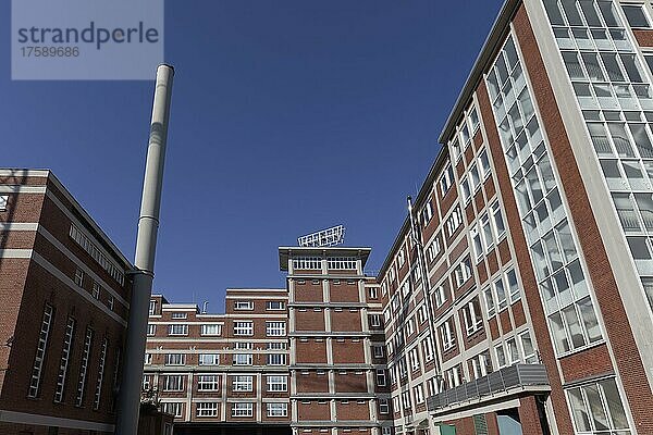 Sanierte Gebäude der ehemaligen Schokoladenfabrik Wissoll  Tengelmann-Zentrale  umgebaut für Büros und Wohnen  Mülheim an der Ruhr  Ruhrgebiet  Nordrhein-Westfalen  Deutschland  Europa