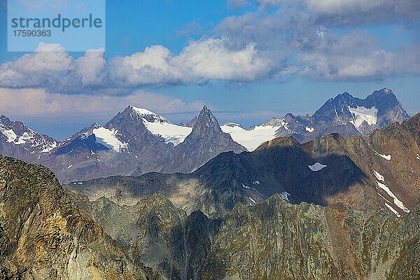 Lawinenverbauung  Blick vom Gaislachkogel in die Ötztaler Alpen  Sölden  Ötztal  Tirol  Österreich  Europa