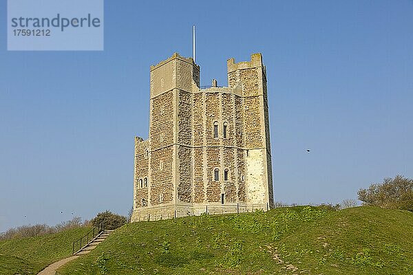 Historischer Bergfried der Burg Orford aus dem 12. Jahrhundert  Suffolk  England  UK