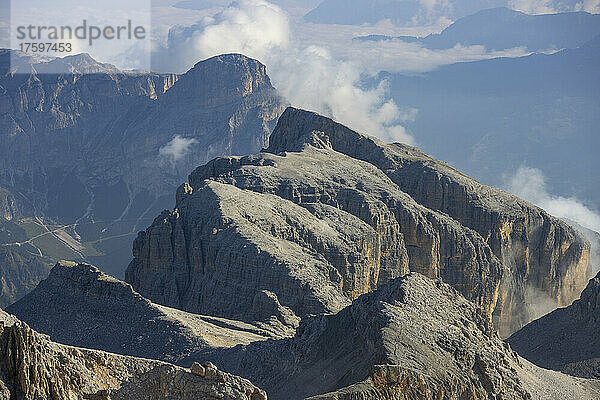 Dolomiten vom Piz Boe aus gesehen  Trentino-Südtirol  Italien