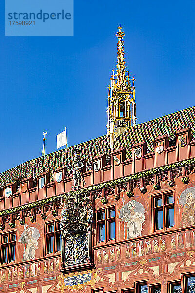 Schweiz  Basel-Stadt  Basel  reich verzierte Fassade des Basler Rathauses