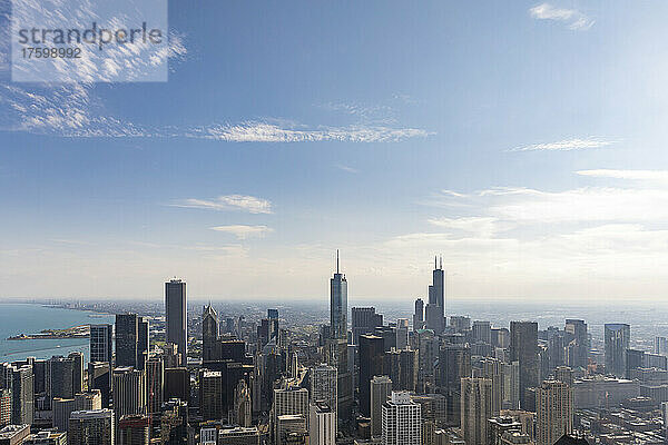 Blick auf die Stadt an einem sonnigen Tag in Chicago  USA