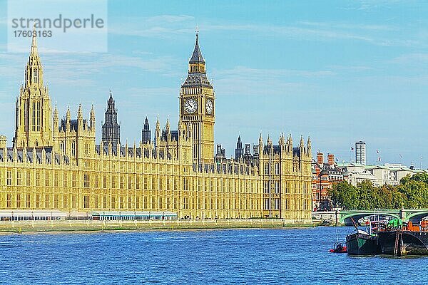 Blick auf Big Ben und Houses of Parliament  London  England  UK