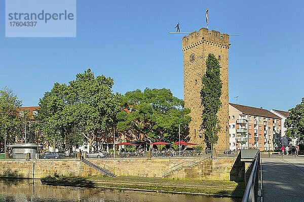 Götzenturm am Neckar  Heilbronn  Baden-Württemberg  Deutschland  Europa