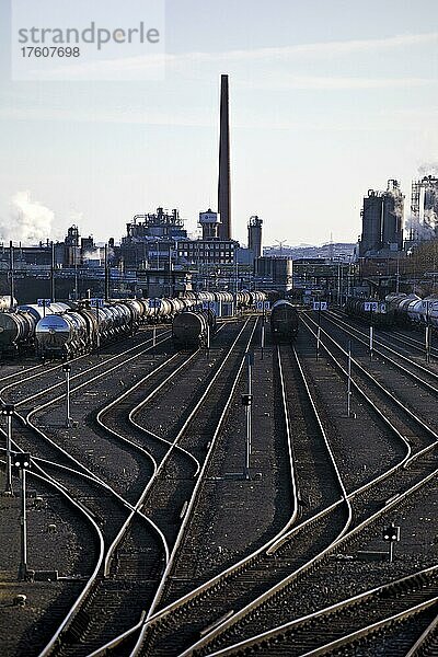 Güterbahnhof in Godorf  Köln  Nordrhein-Westfalen  Deutschland  Europa