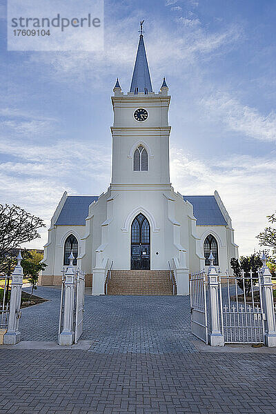 Niederländisch-reformierte Kirche an der Hauptstraße von Prince Albert  Westkap  Südafrika; Prince Albert  Westkap  Südafrika