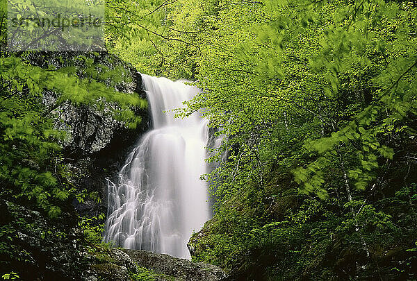 Uisge Ban Falls  Cape Breton  Nova Scotia  Kanada