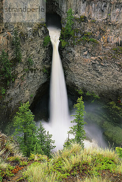 Spahats Creek Falls  Wells Gray Provincial Park  British Columbia  Kanada