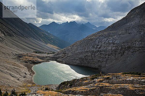 Headwall-Seen in der Kananaskis Range  Rocky Mountains  Peter Lougheed Provincial Park  Alberta  Kanada