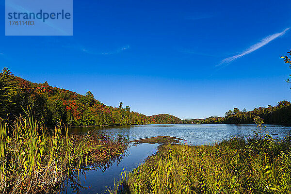 Tamaracouta-See in den Laurentides von Quebec  Kanada; Quebec  Kanada