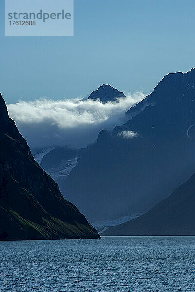 Von Gletschern geformter Fjord  Lilliehook Fjord  Spitzbergen  Svalbard  Norwegen.