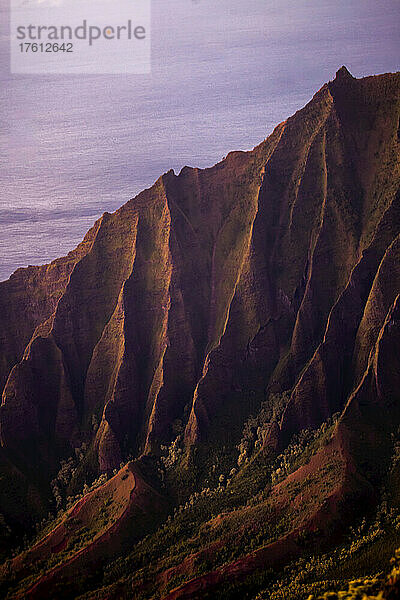 Das Kalalau-Tal bei Sonnenuntergang.